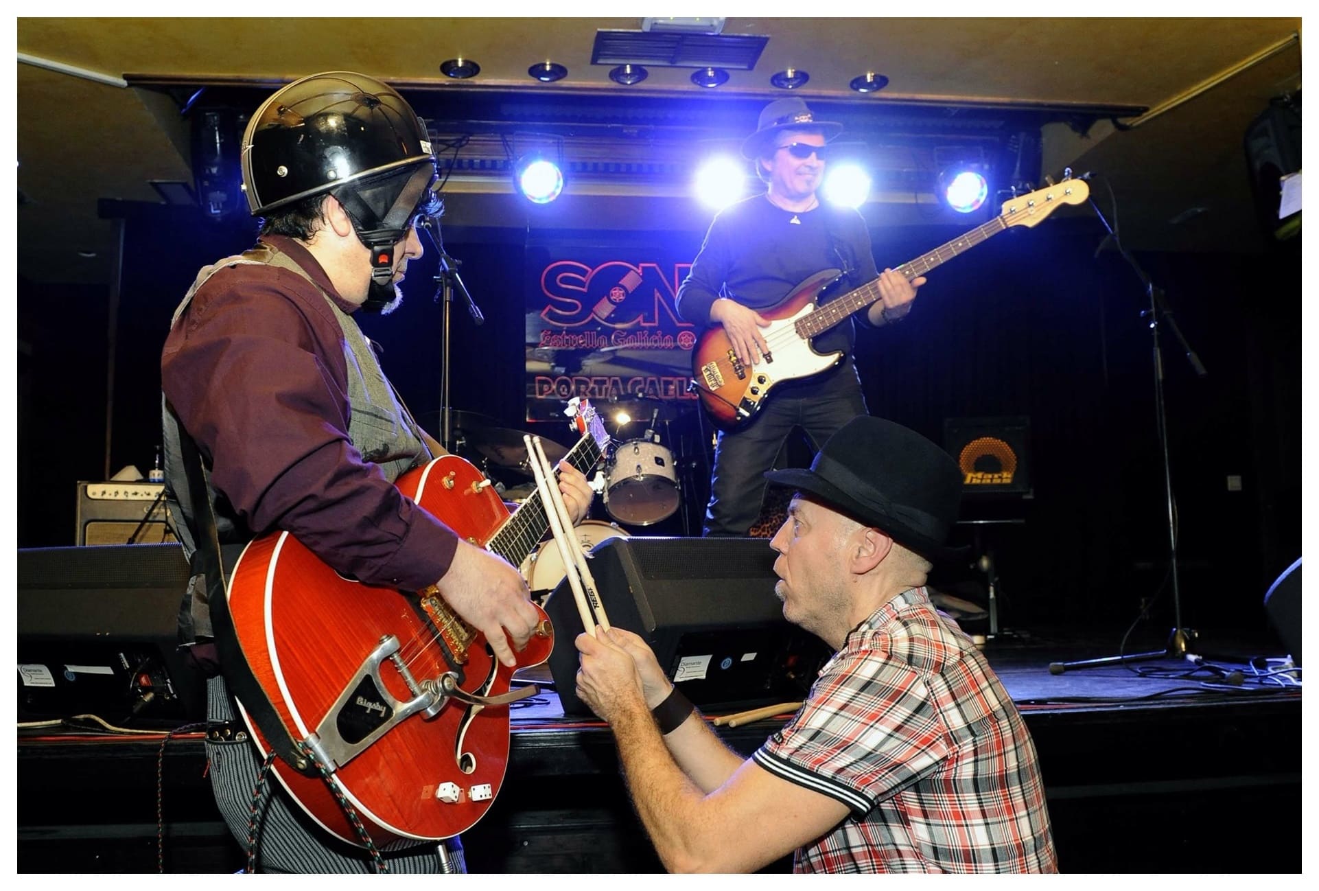 Foto Lobos Negros 15